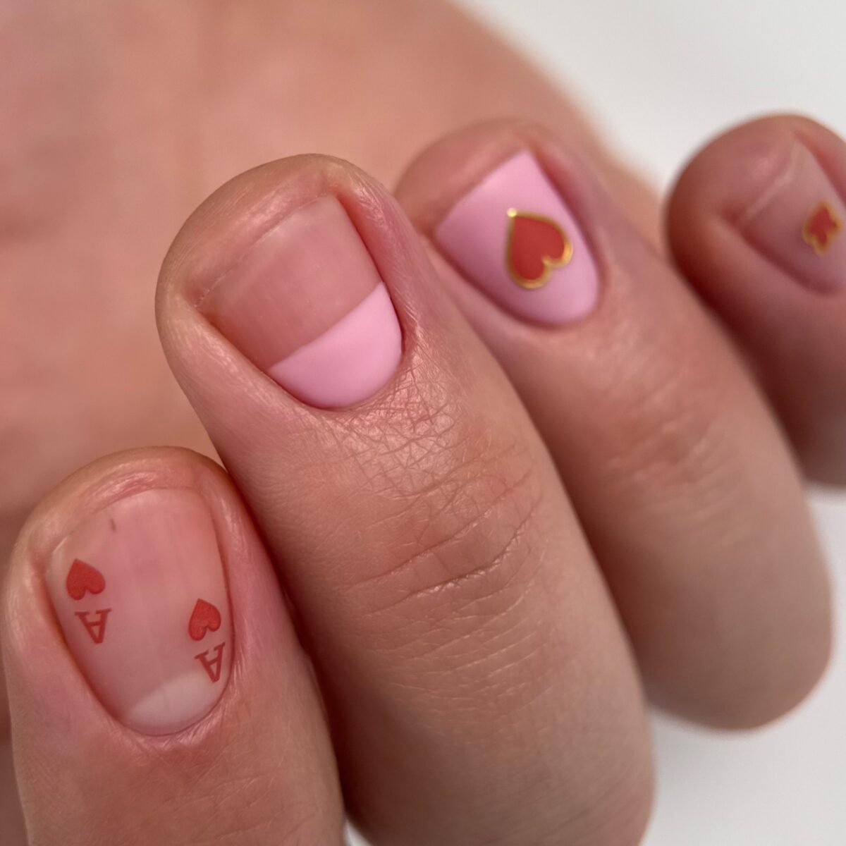 Manicure maschile romantica san valentino